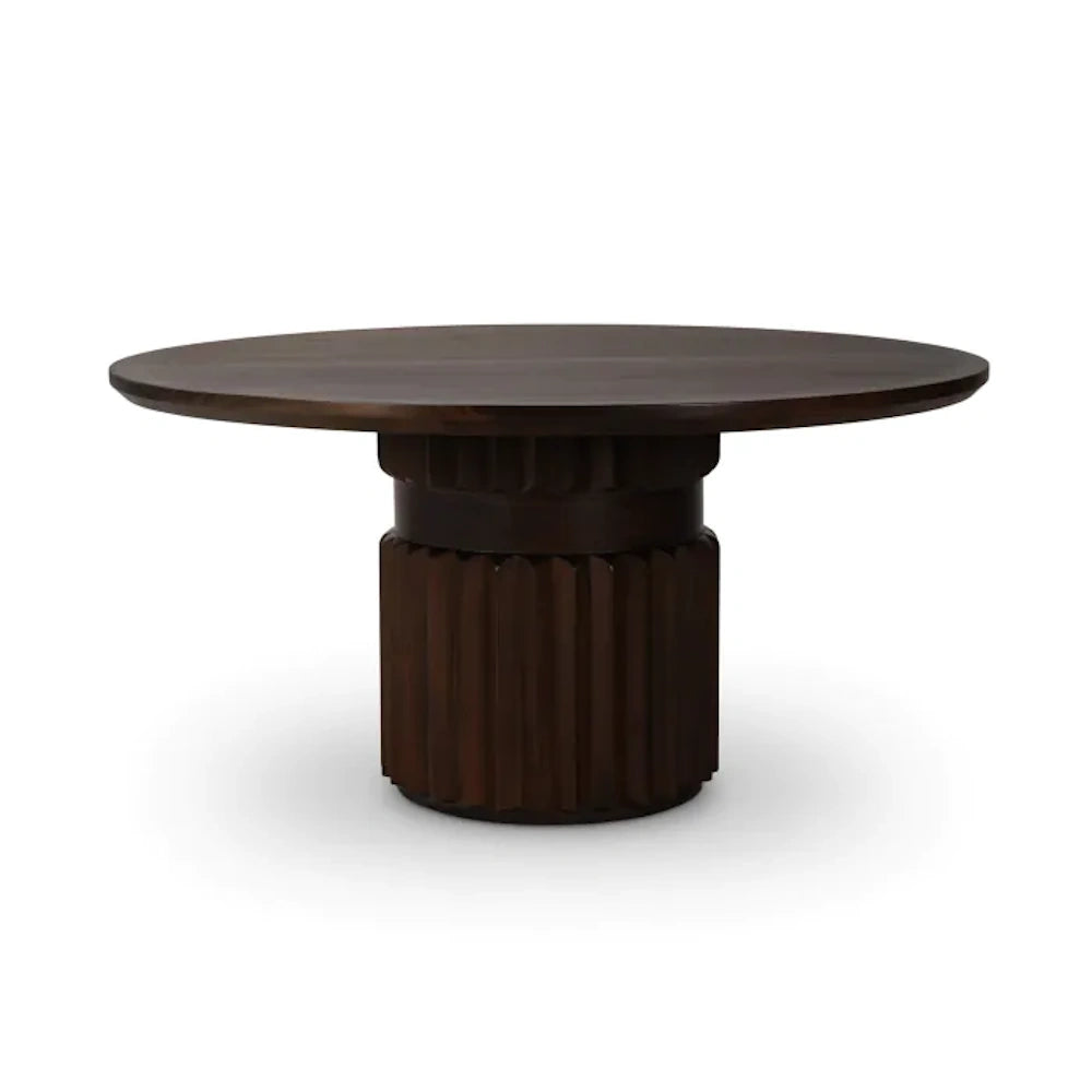 Colorado round dining table in dark brown wood with a fluted pedestal base.
