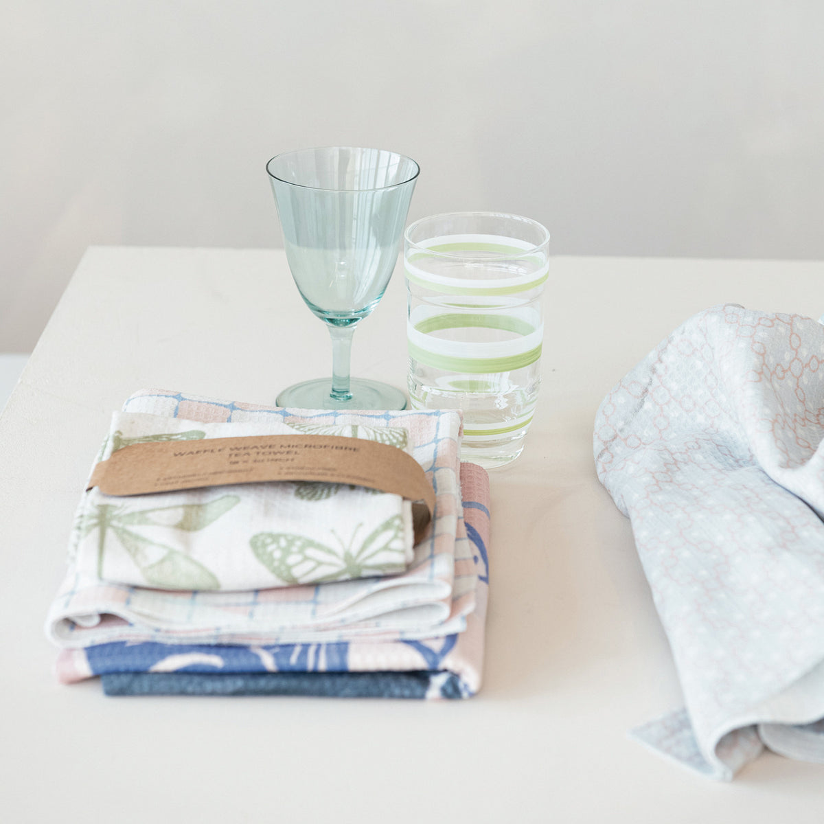 Insects & Flowers Pattern Microfibre Tea Towel