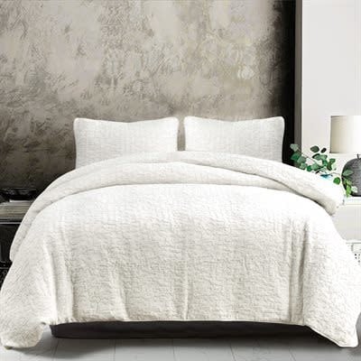 Porto Matelassé Duvet Set, Vintage White, Super Queen — alternate view 2