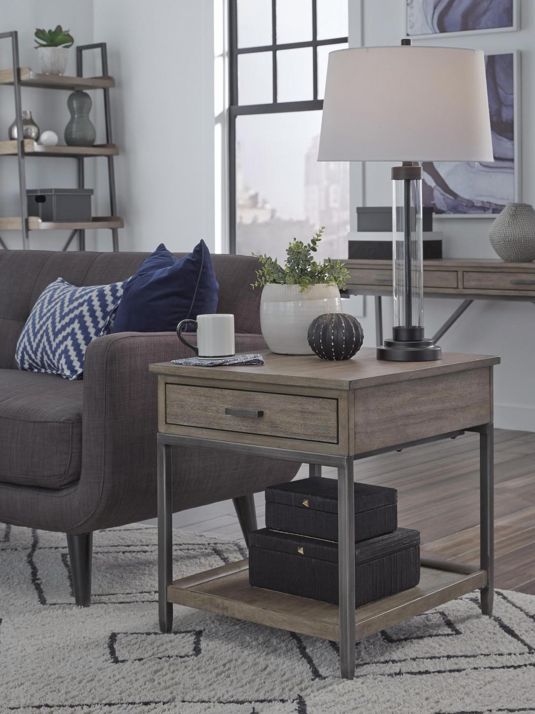 Trellis End Table — alternate view 2