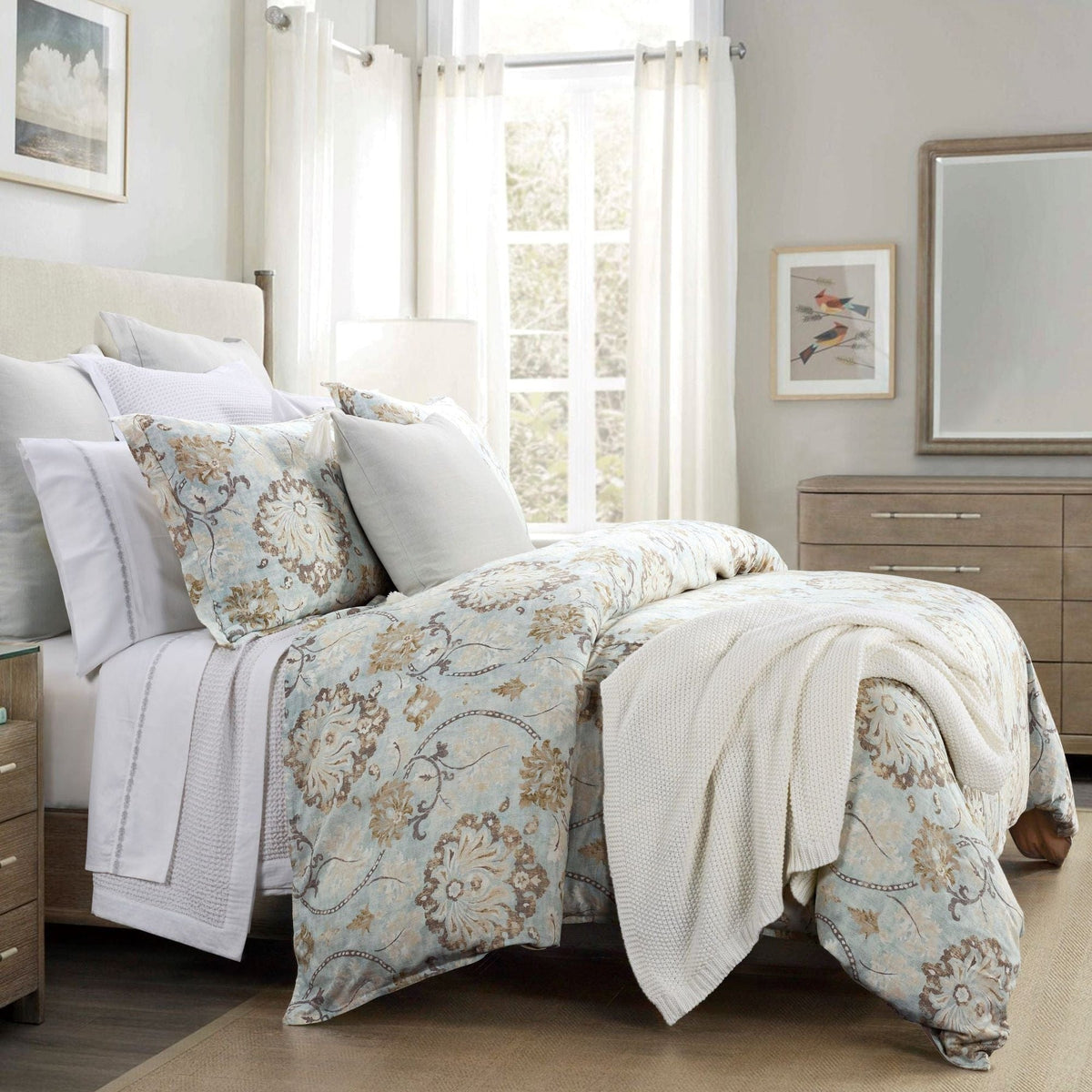 Dalia Washed Linen Bedding Set — alternate view 2