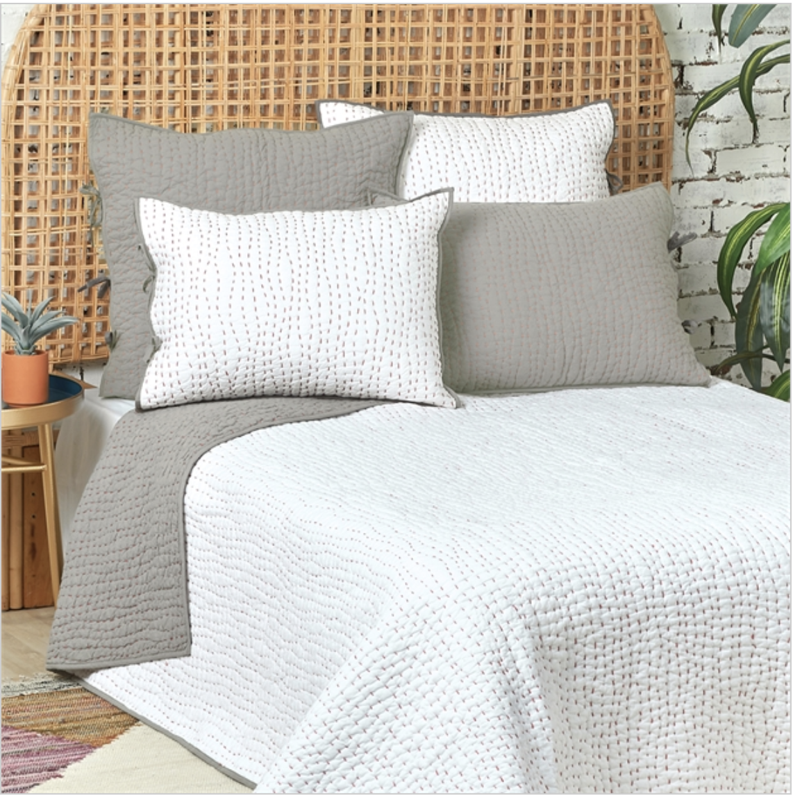 Polly Quilt- Queen — alternate view 2