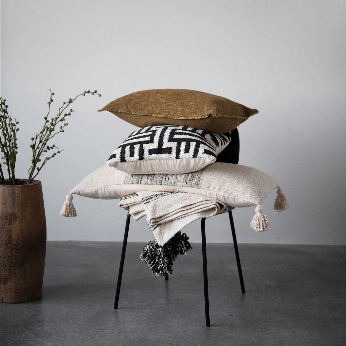 Woven Cotton Blend Lumbar Pillow with Varigated Grey Yarns & Tassels, Cream Color — alternate view 2